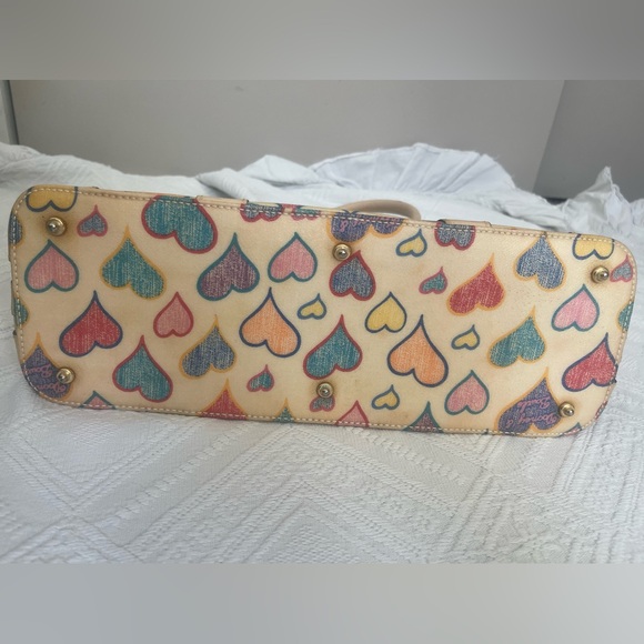 Vintage Dooney & Bourke RAINBOW ZIPPER heart shoulder bag - Picture 2 of 15